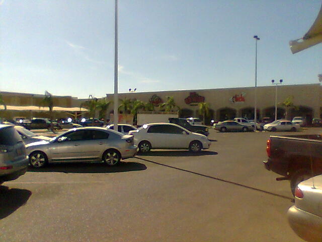 Plazas y centros comerciales